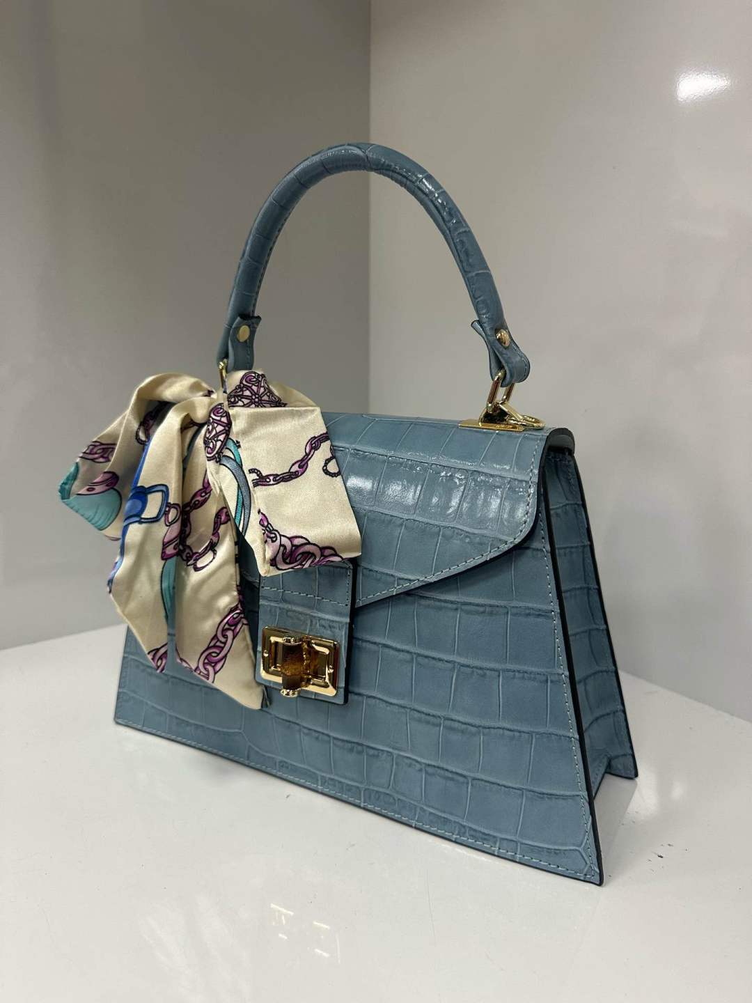 L0504 Bag 10.6in 12 Color Options