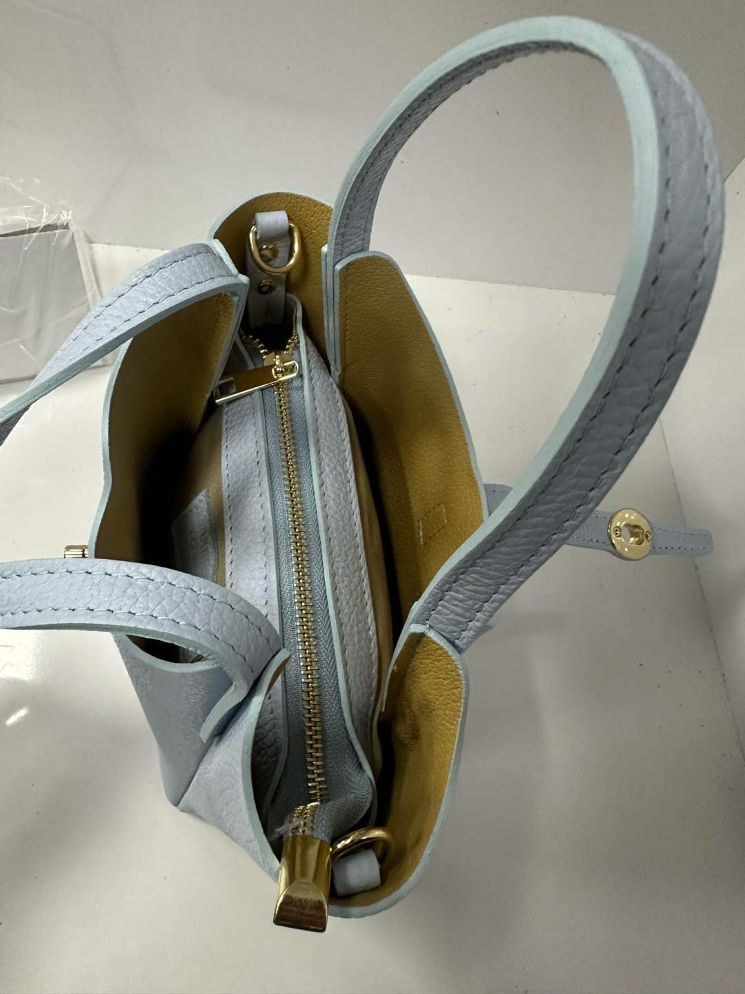 L0530 Bag 9.1in 10 Color Options