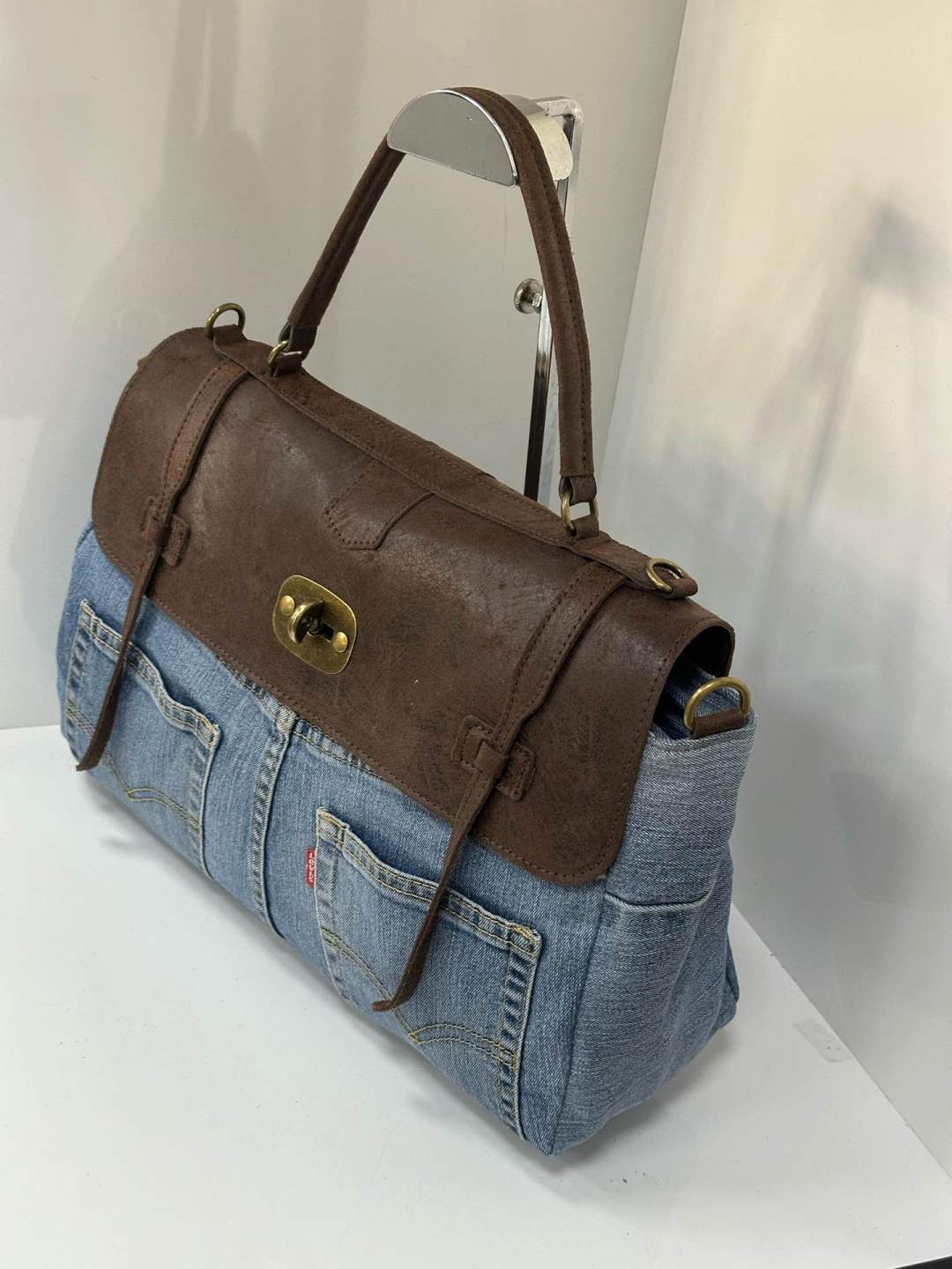 L0562 Bag 15.4in 9 Color Options