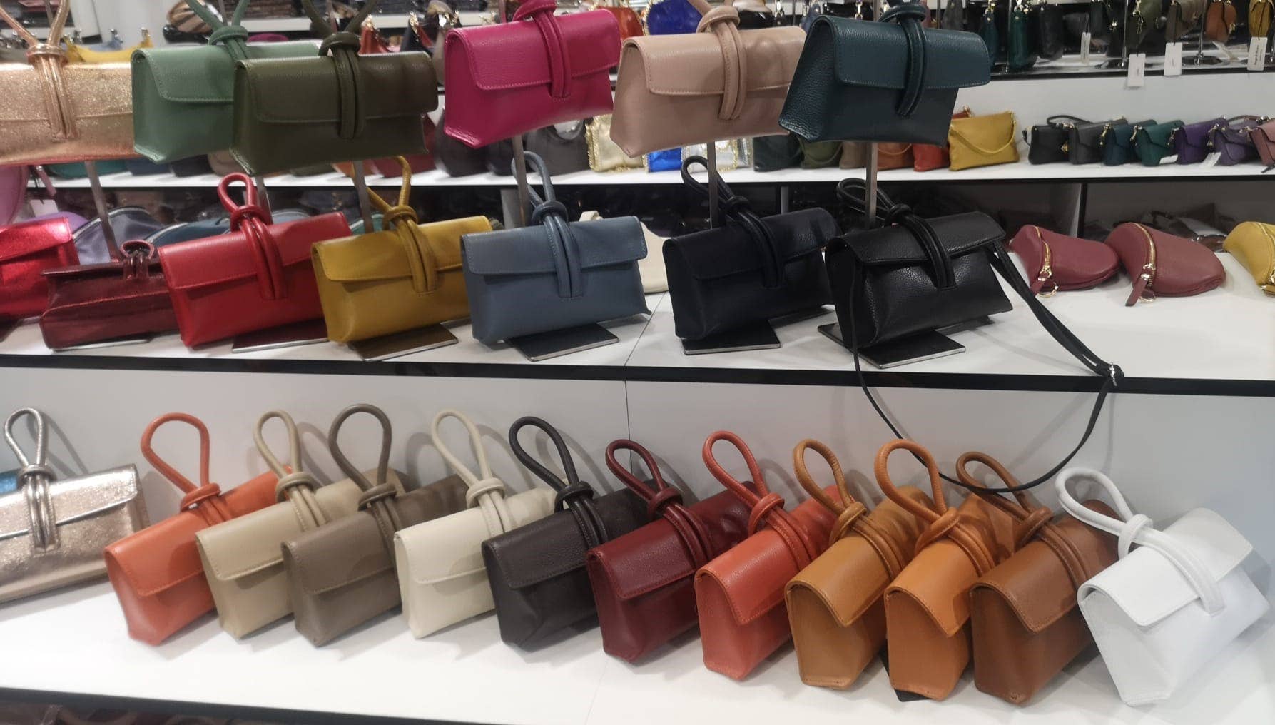 NEWBETTY Italian leather Crossbody Bag JIJOU CAPRI