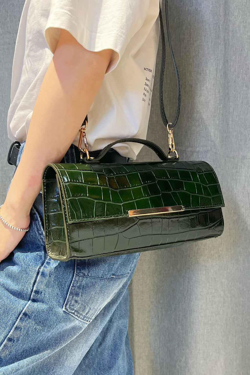 ZZ156 Dark Green Croco Leather Pochette Bag