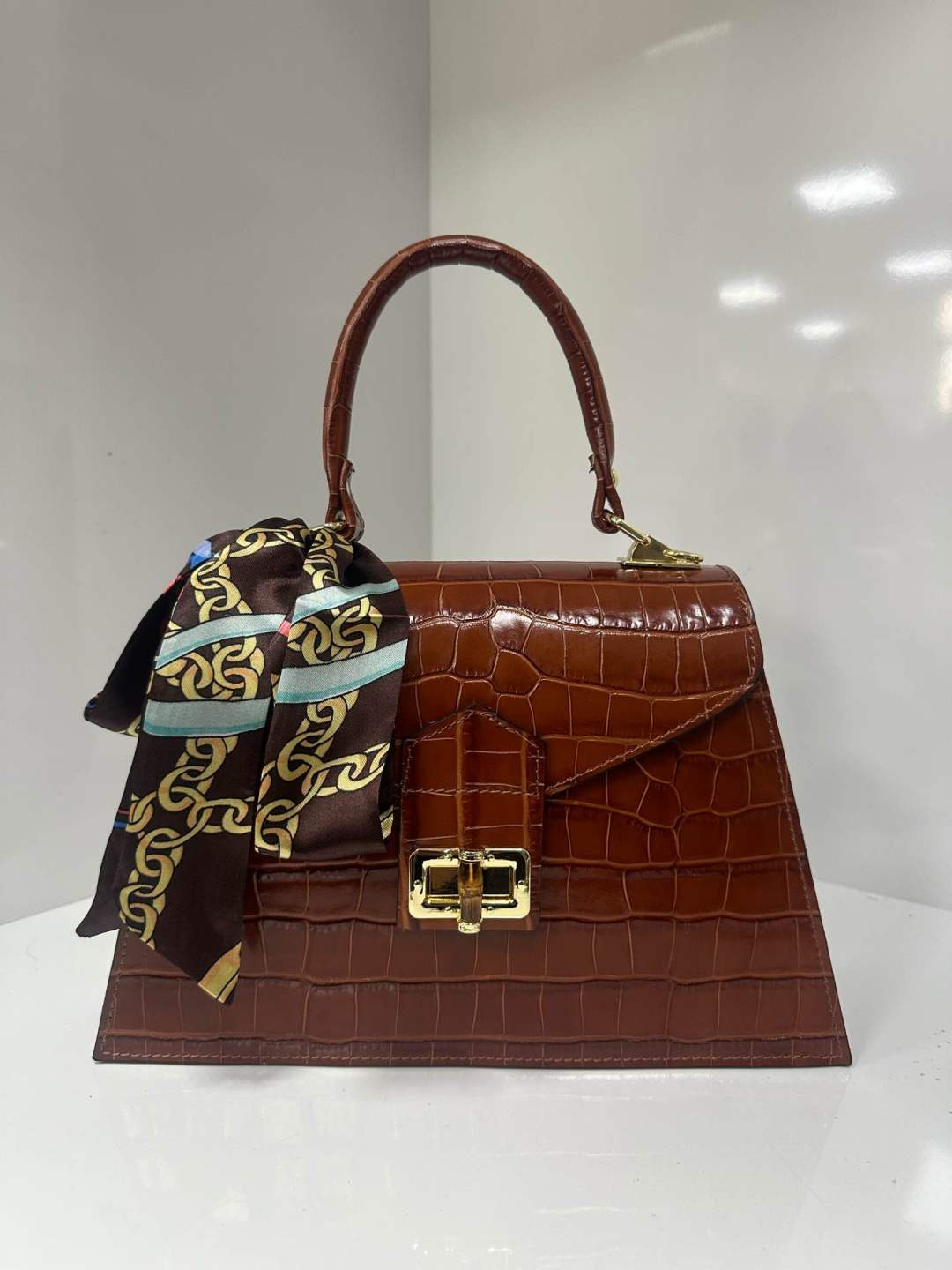 L0504 Bag 10.6in 12 Color Options