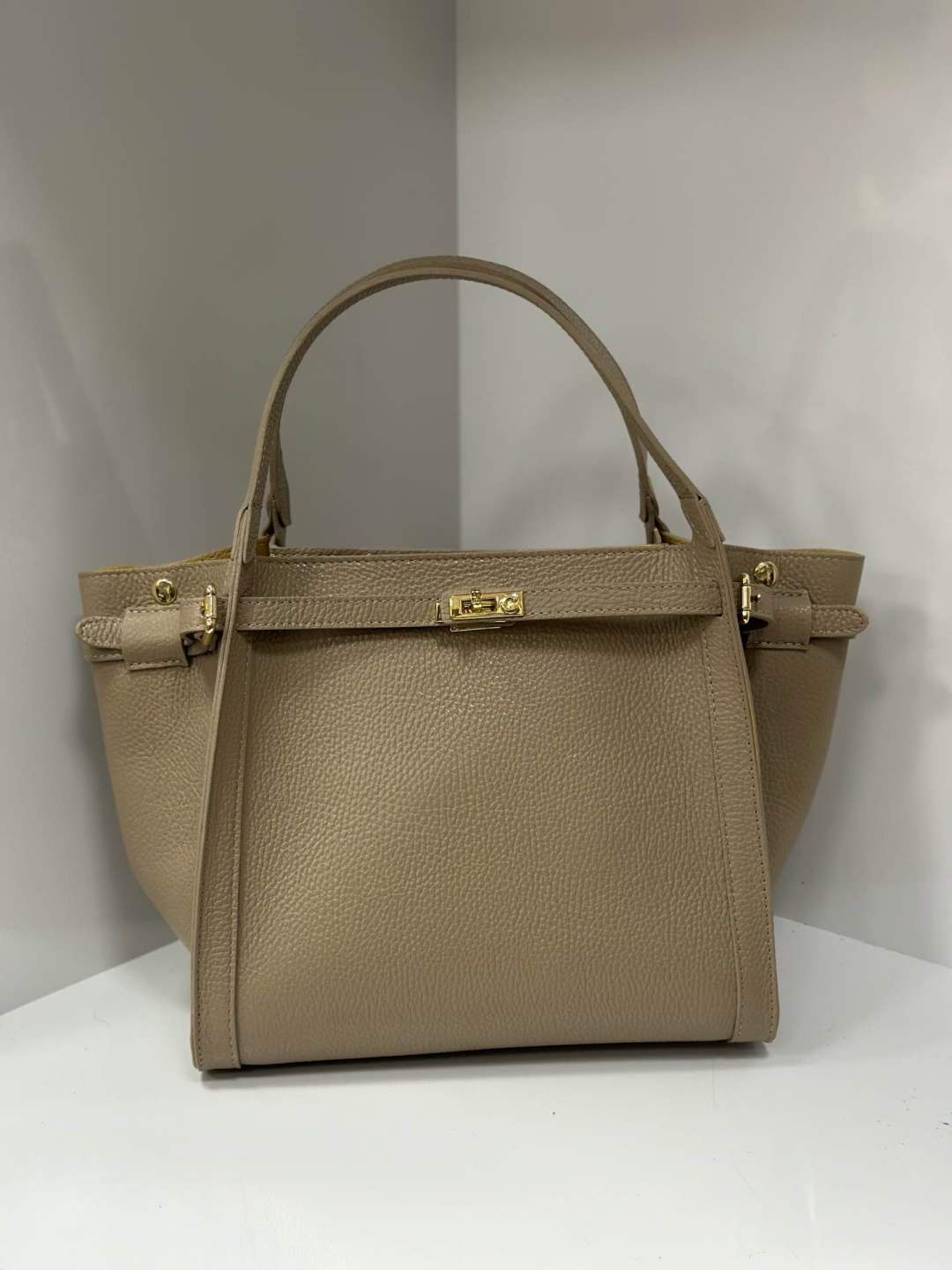 L0543 Bag 16.1in 10 Color Options