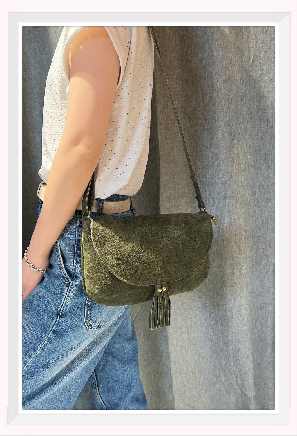 Z2053 Bag 10.0in 4 Color Options