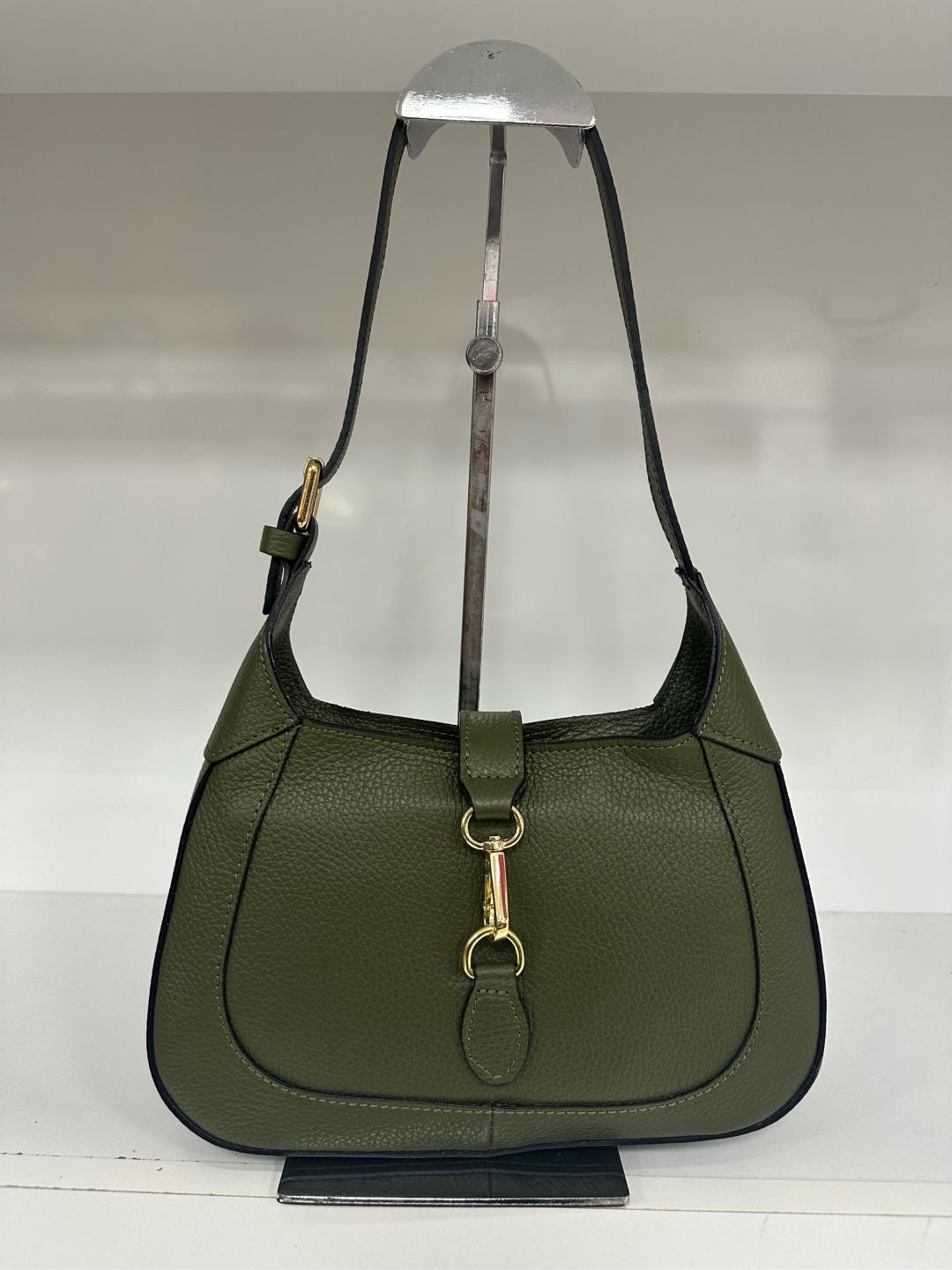 L0107 Bag 9 Color Options