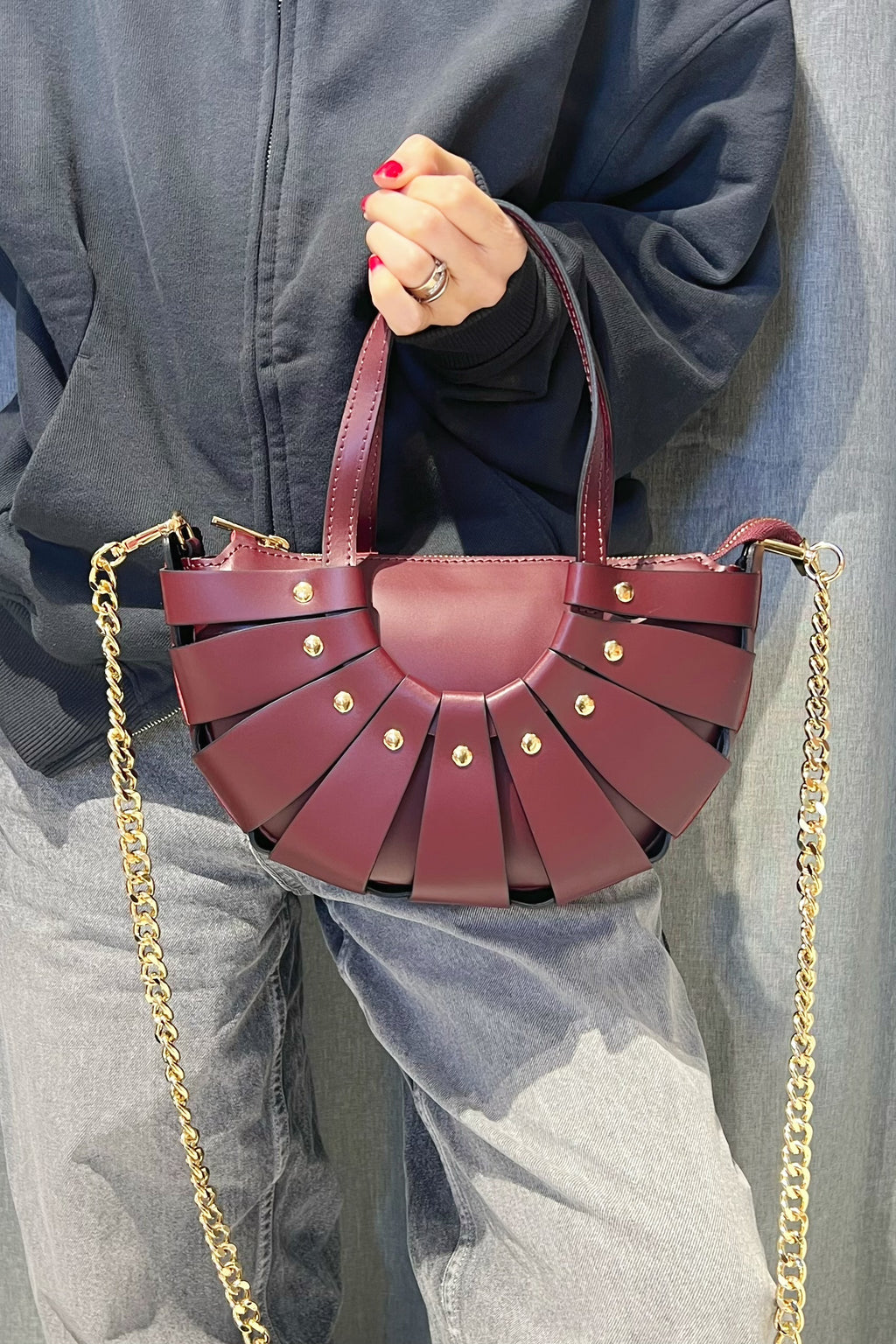 ZZ194 Burgundy Leather Basket Bag