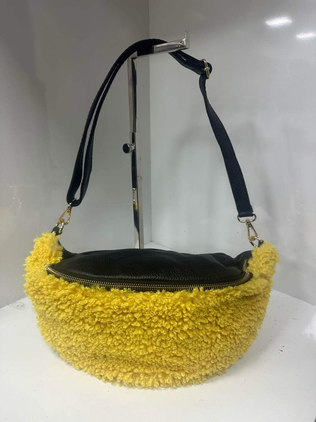 L267 Bag 15.7in 5 Color Options