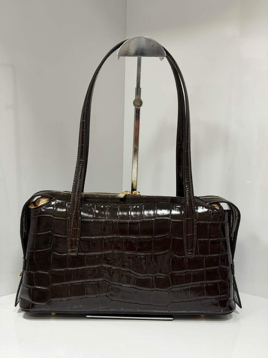 St043 Dark Brown Croc-Embossed Duna Bag