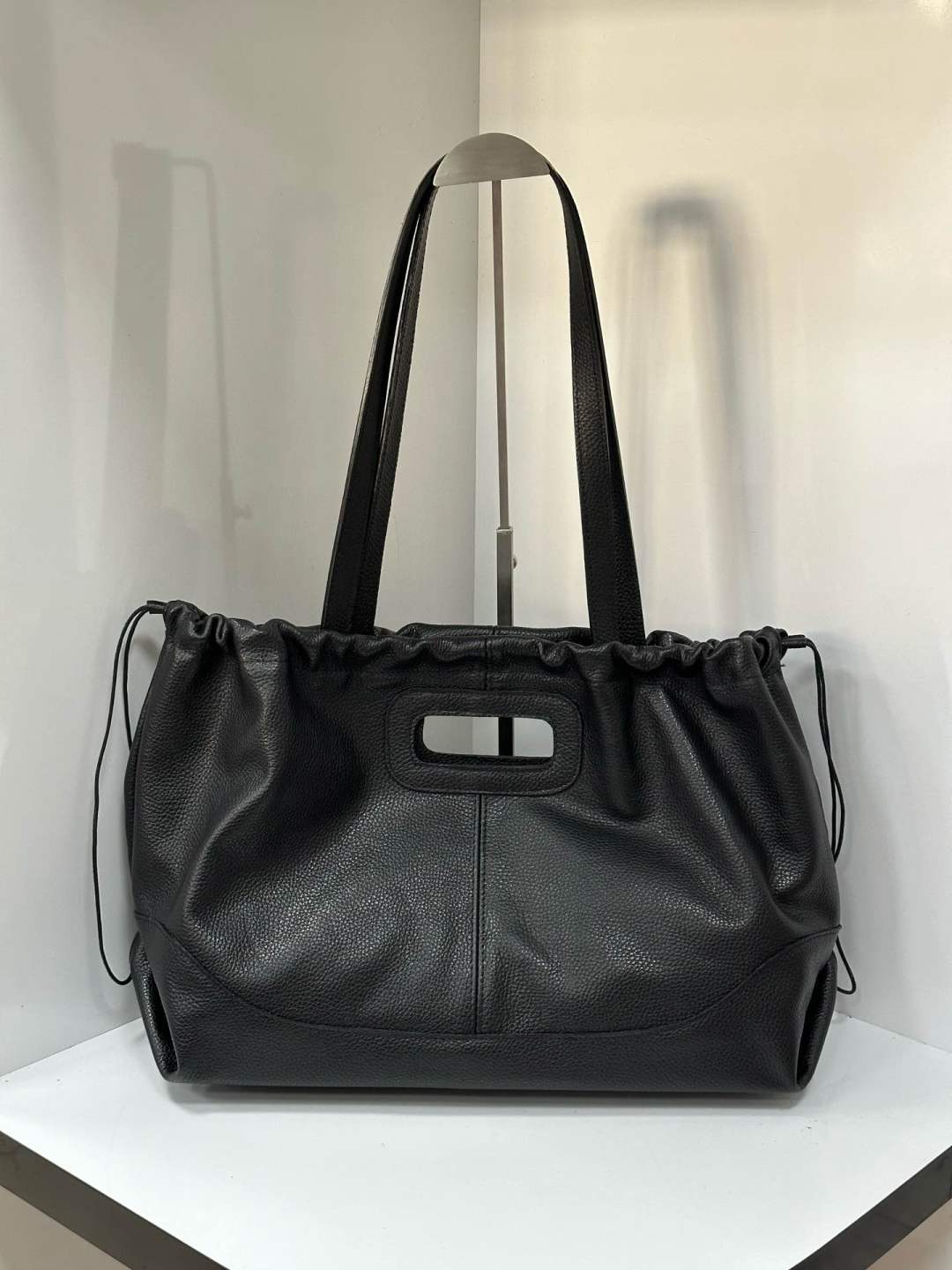 L0560 Bag 16.5in 9 Color Options