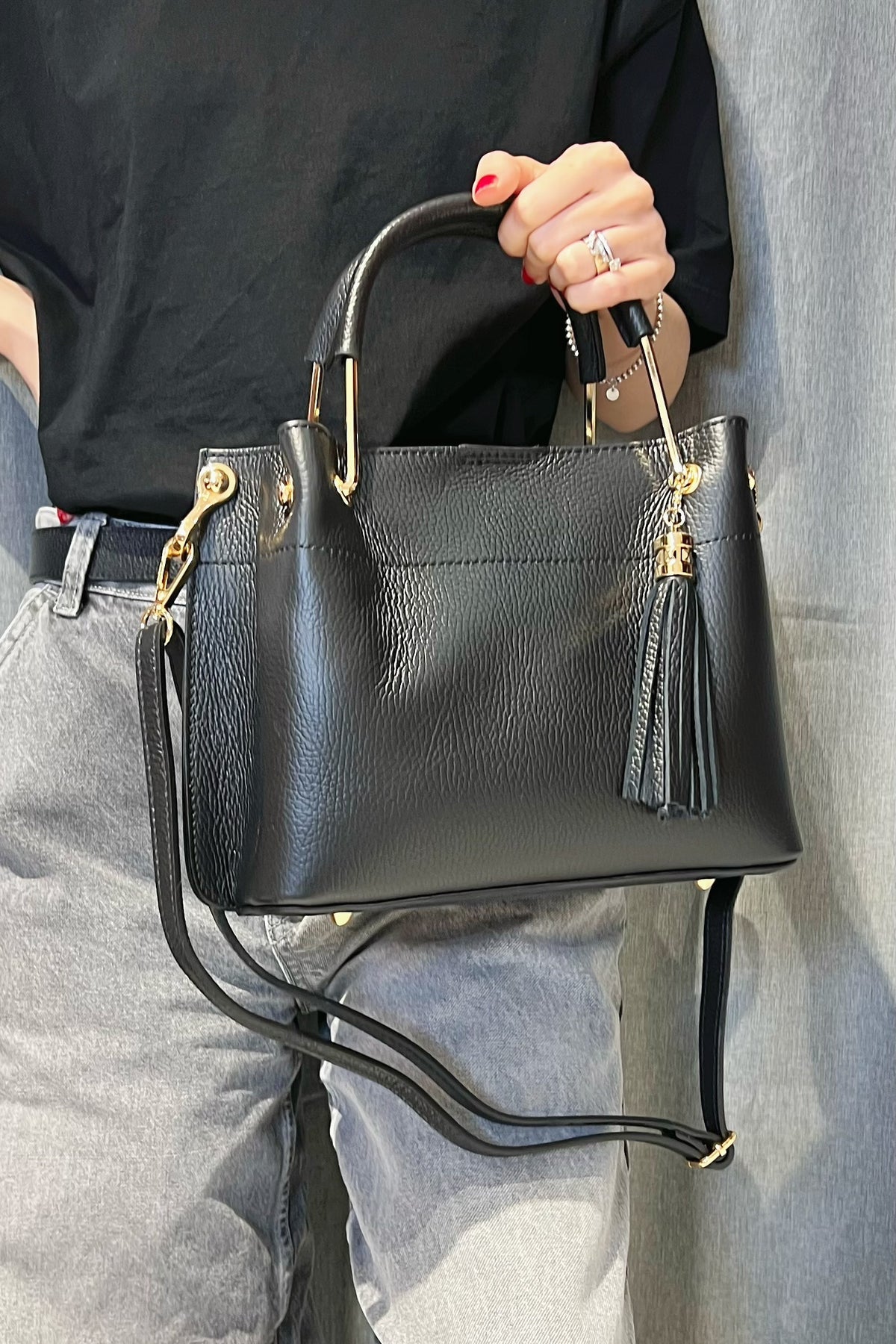ZZ078 Black Leather 3-Compartment Handbag