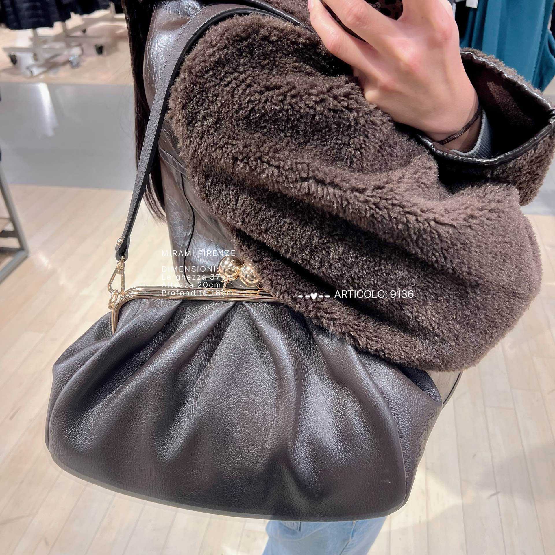 MI9136 Bag 14.6in 9 Color Options