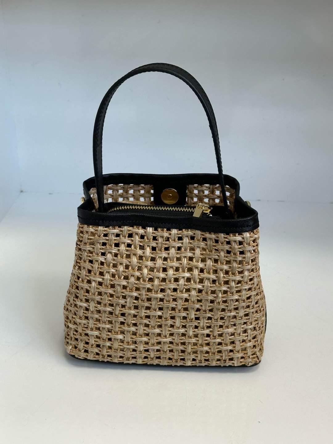 L0546 Bag 7.5in 4 Color Options