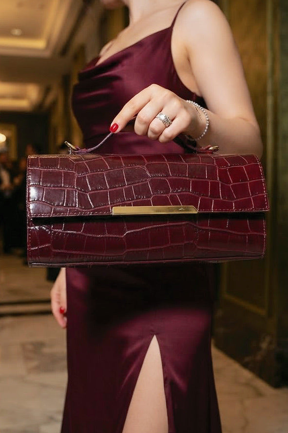 ZZ158 Burgundy Croco Leather Pochette Bag