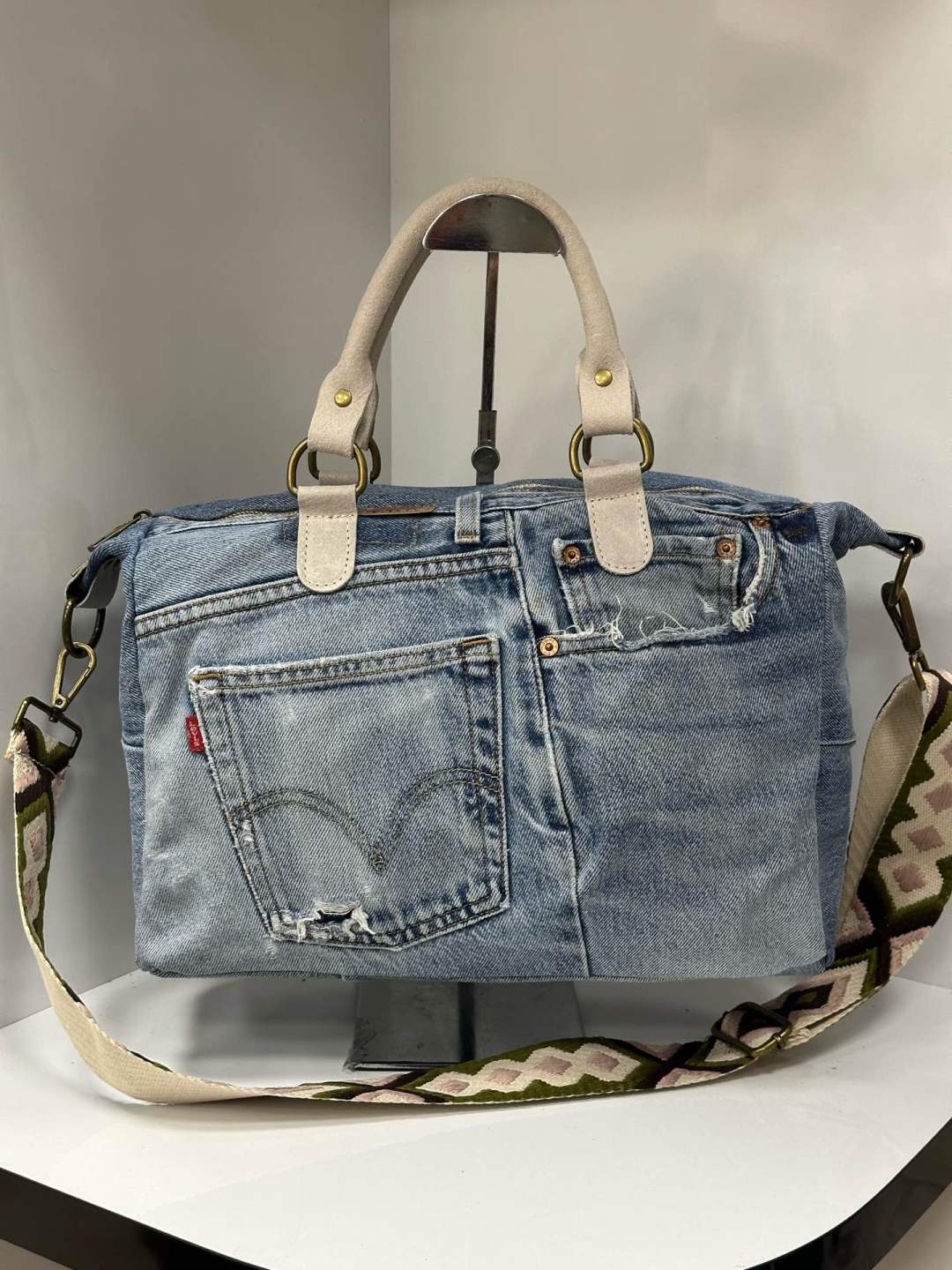 L0552 Bag 14.2in 7 Color Options