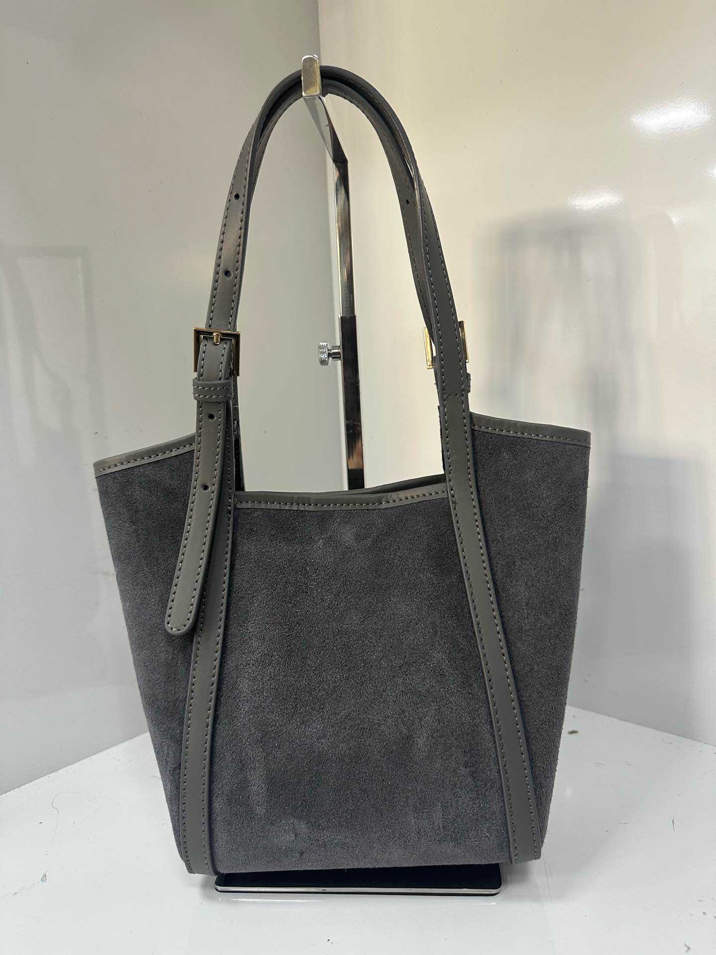 L0458 Bag 10.6in 7 Color Options