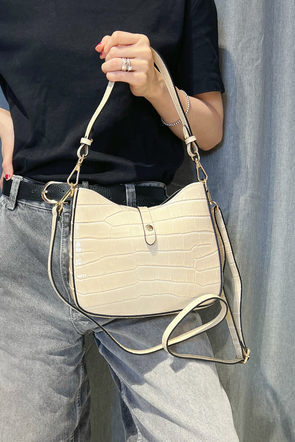 ZZ013 Beige Croco Leather Handbag