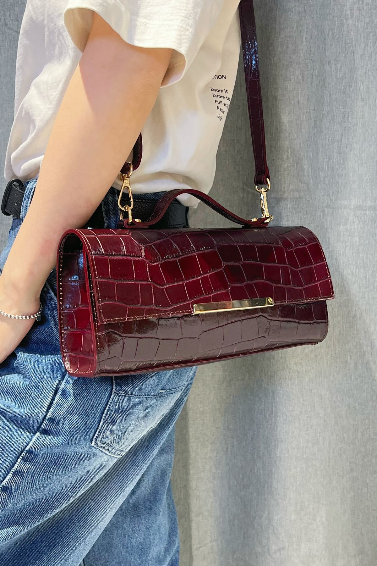 ZZ158 Burgundy Croco Leather Pochette Bag