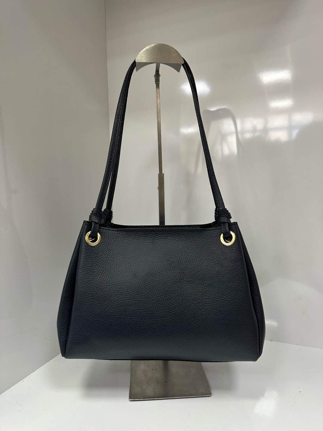 L0557 Bag 11.0in 7 Color Options