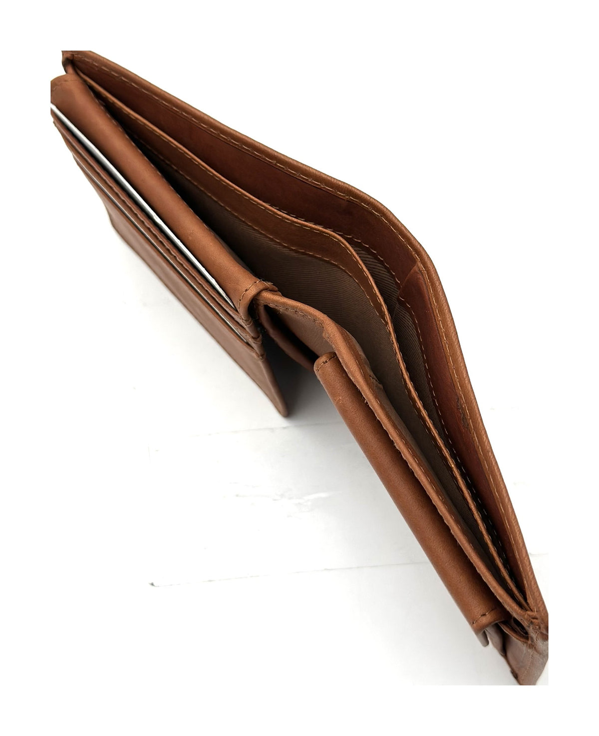 HE100 Tan Brown Classic Bifold Wallet