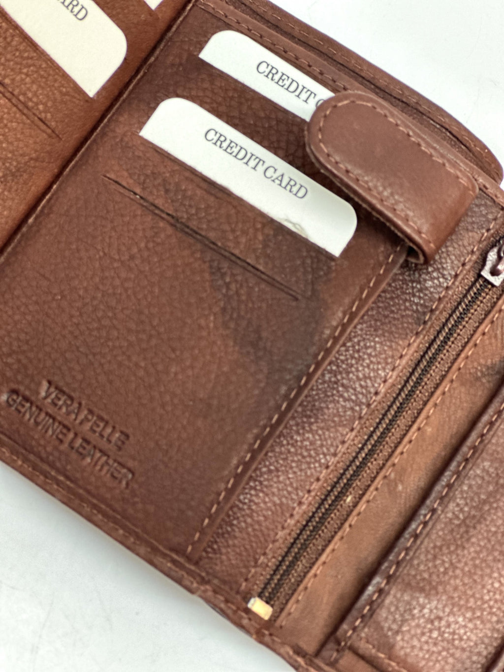 HE111 Mahogany Brown Vertical Bifold Wallet