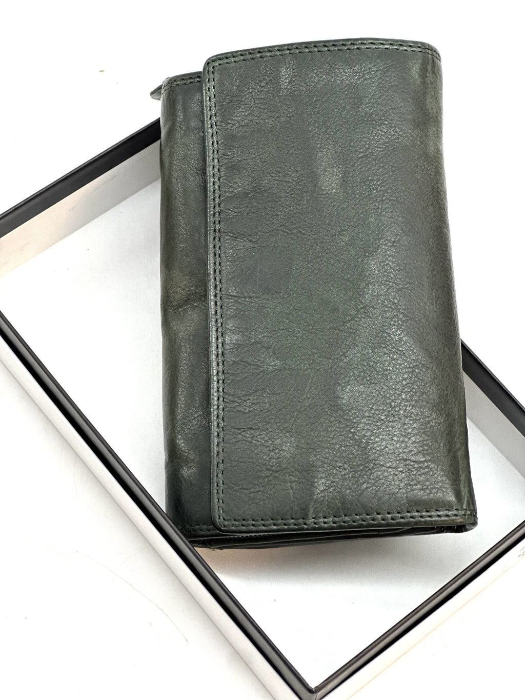 HE205 Forest Green Washed Flap Wallet