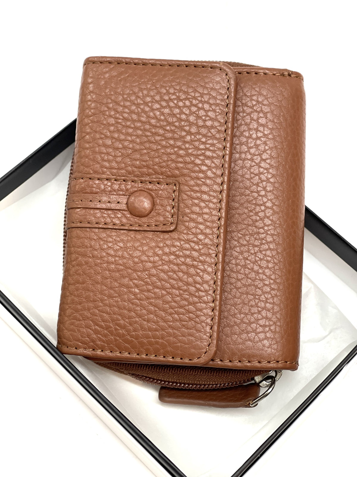 HE225 Cognac Flap Front Zip Wallet