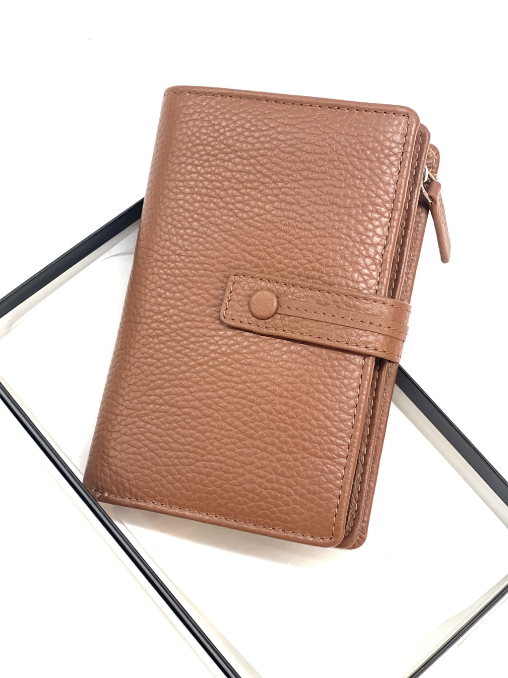 HE243 Cognac Snap Strap Wallet