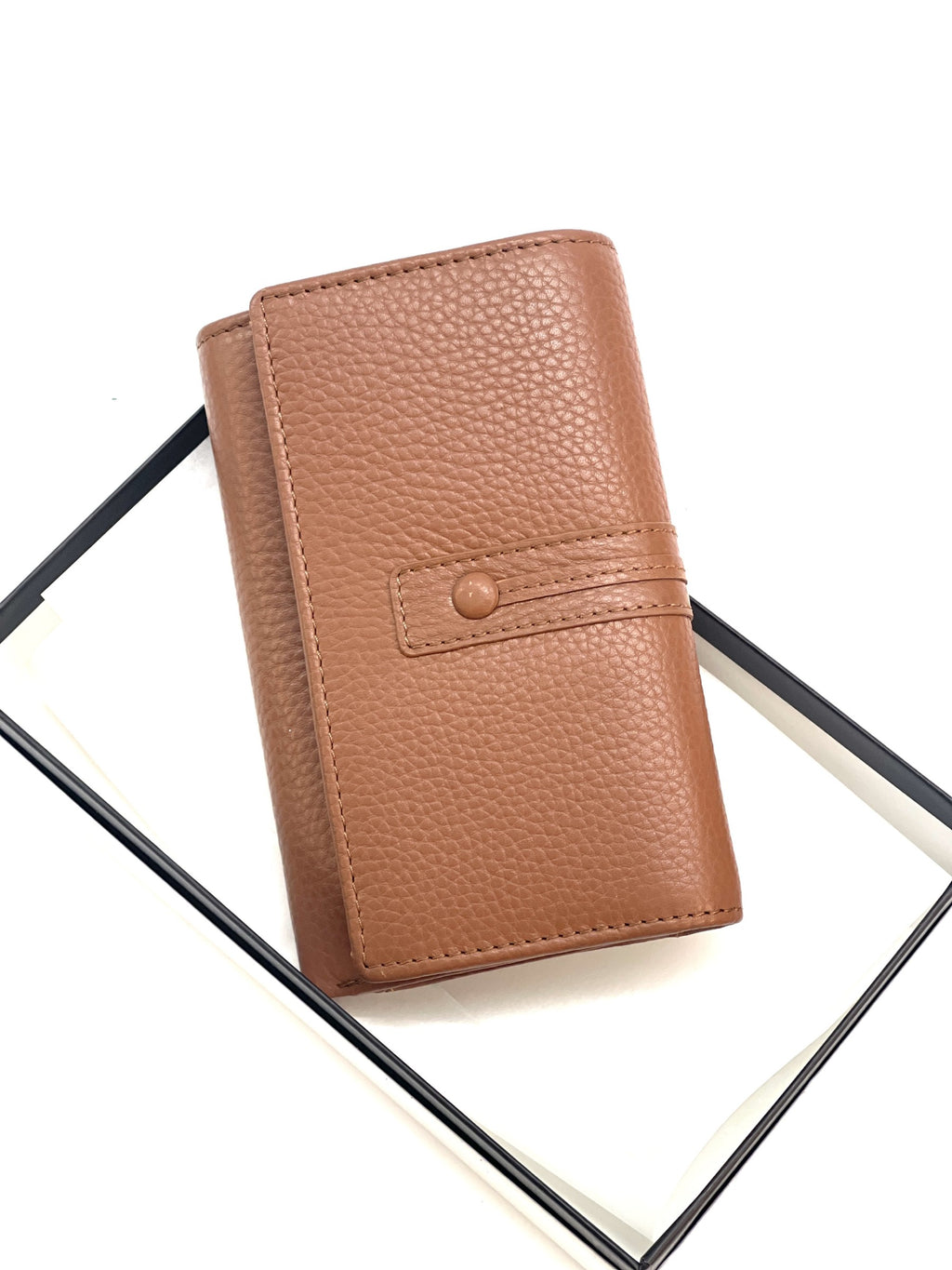 HE264 Cognac Leather Trifold Flap Wallet