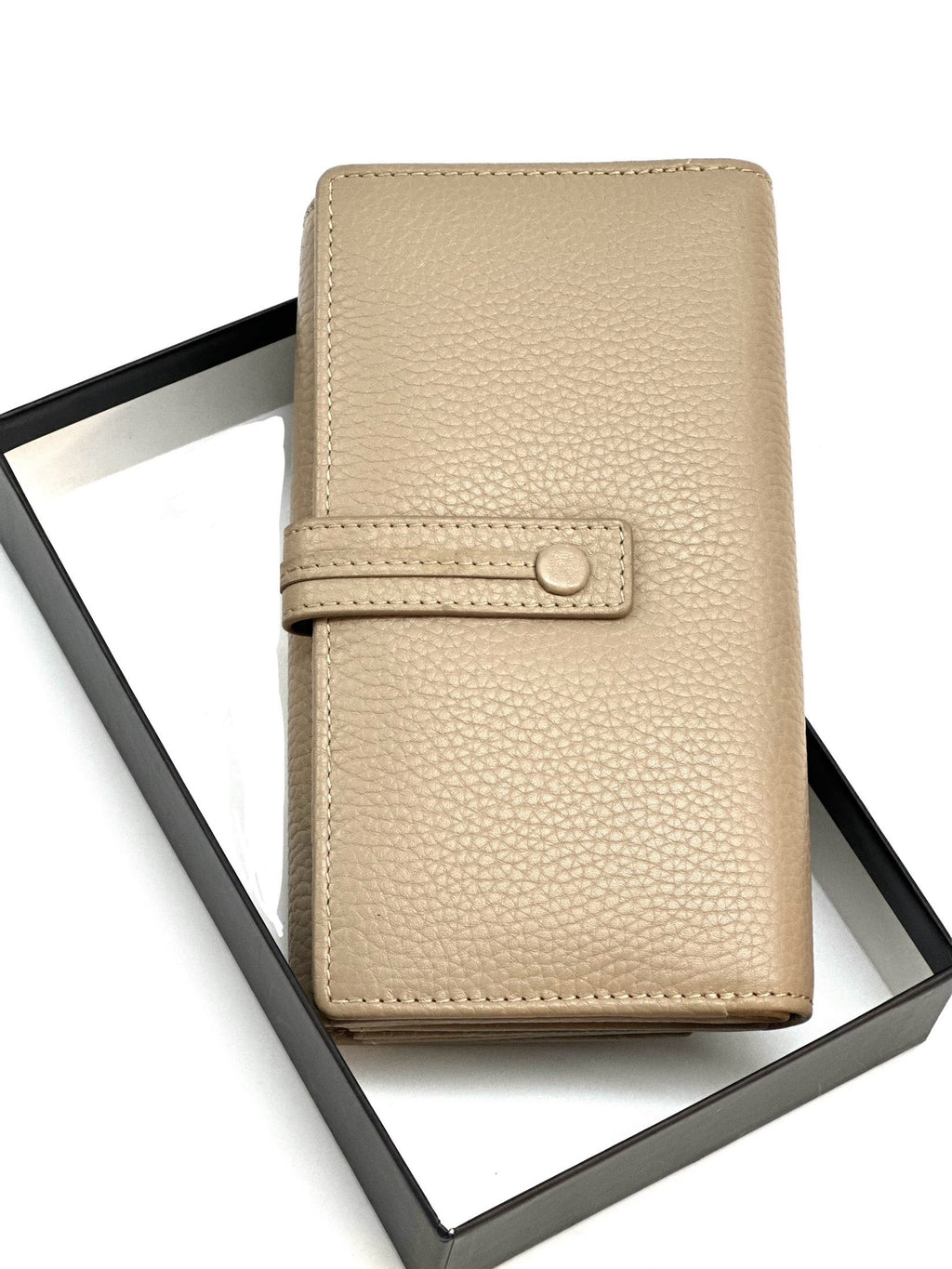 HE332 Taupe Accordion Snap Wallet
