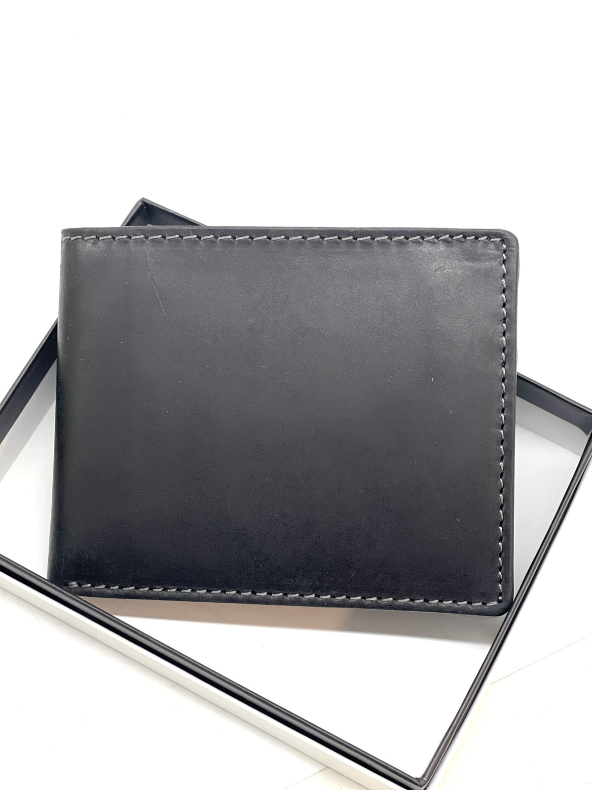HE446 Black Vintage Bifold Wallet