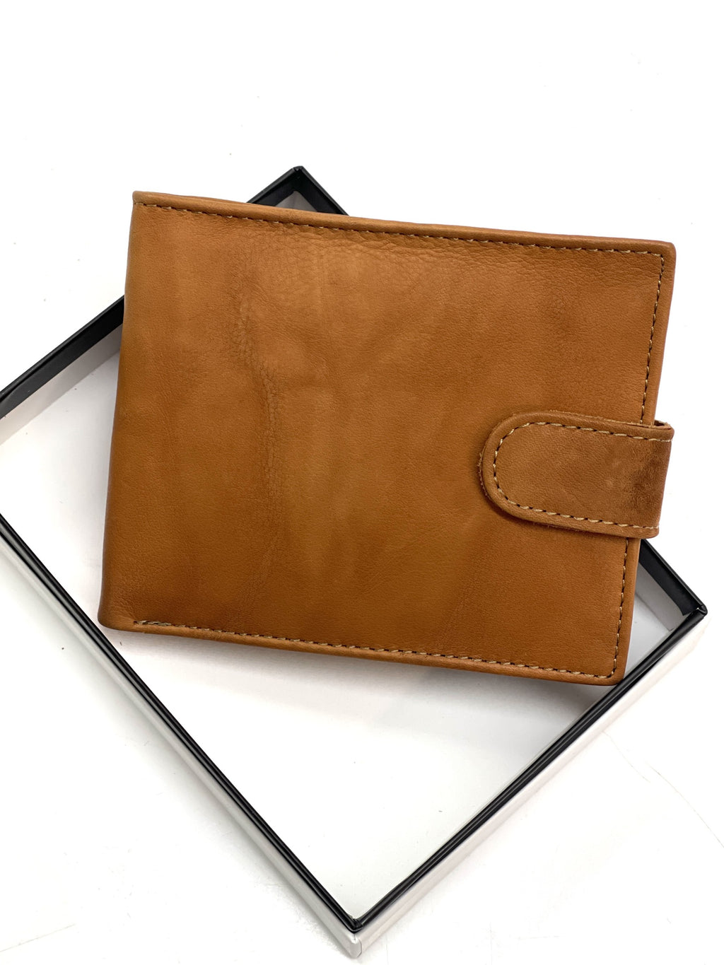 HE449 Tan Snap Tab Bifold Wallet
