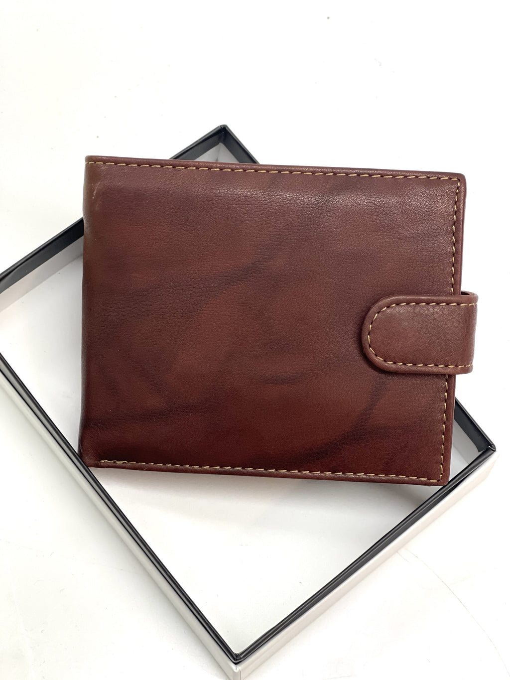 HE450 Mahogany Brown Snap Tab Bifold Wallet