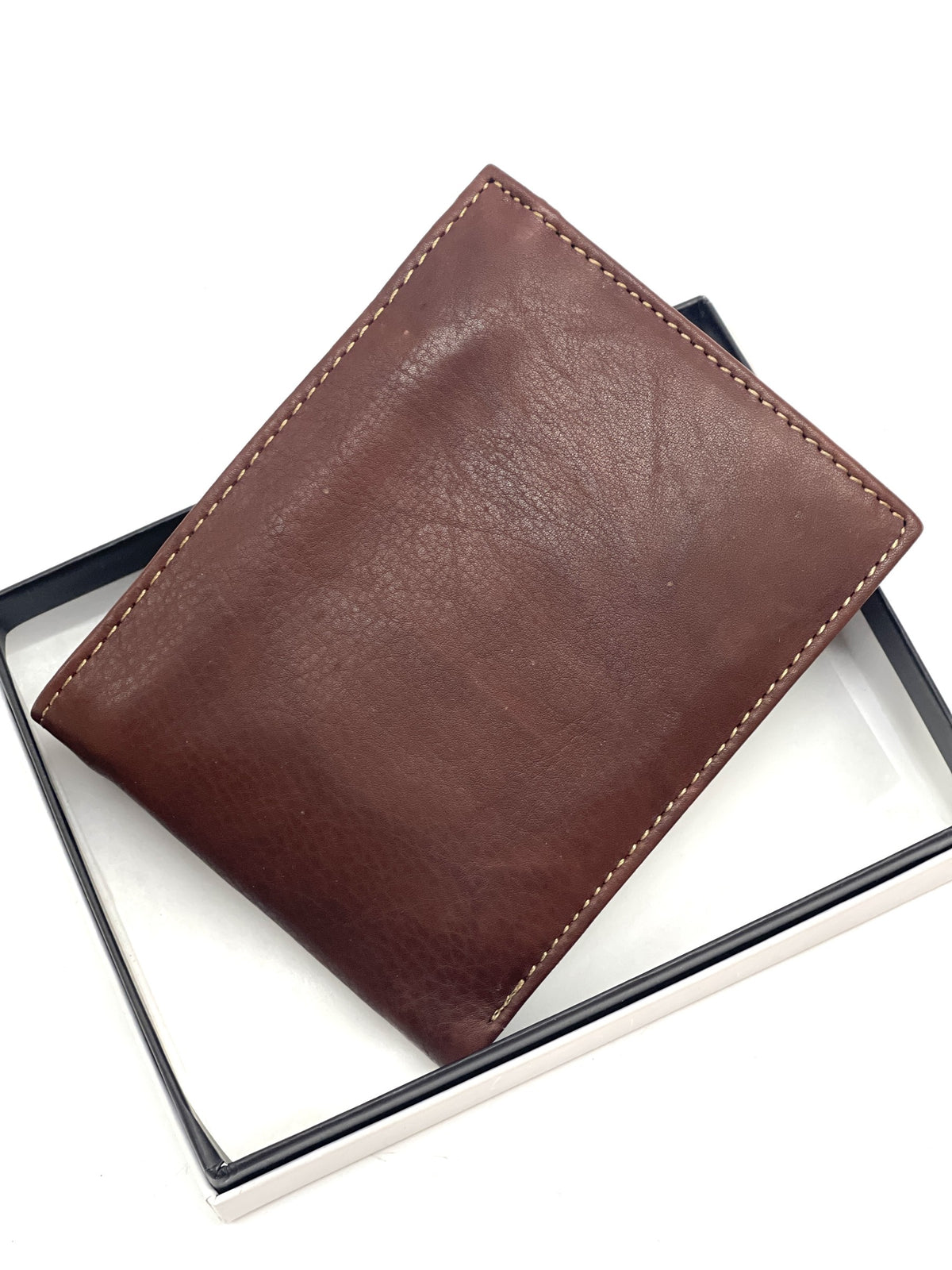 HE467 Chestnut Brown Pebbled Bifold Wallet