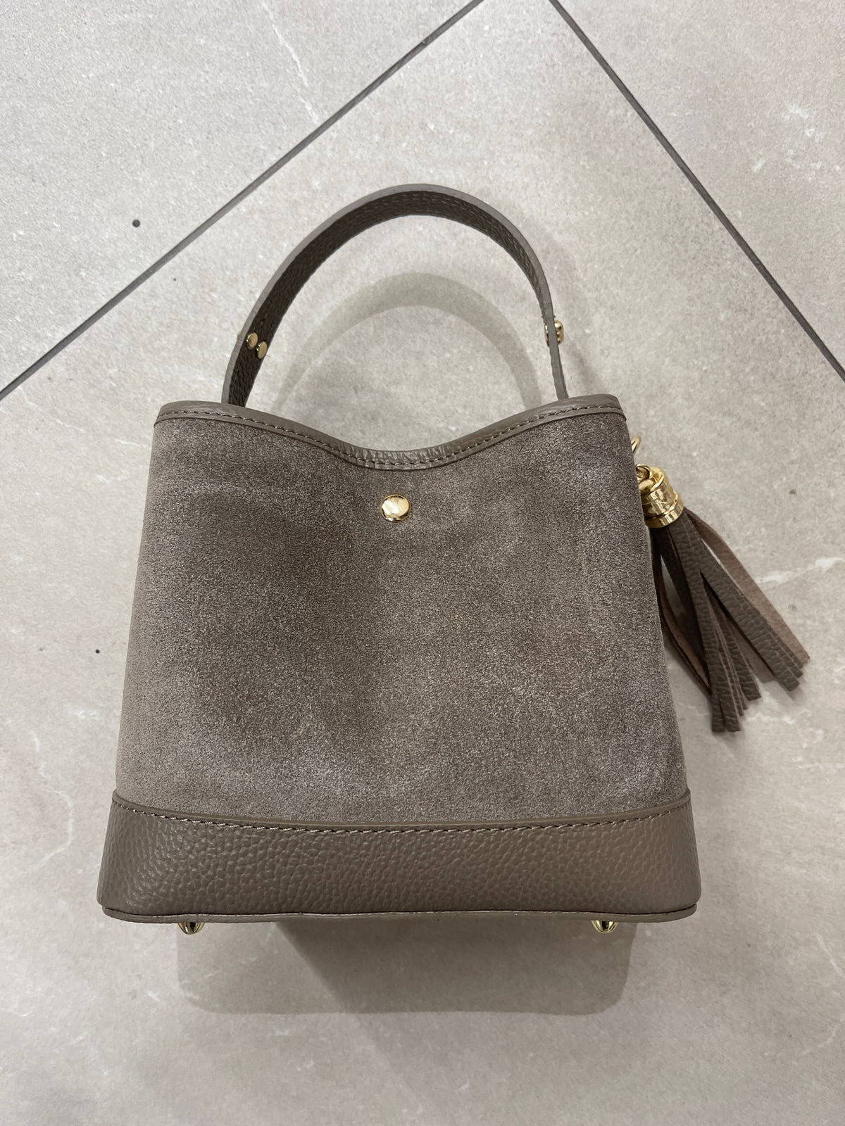 HE696 Dark Taupe Tassel Suede Bucket Bag